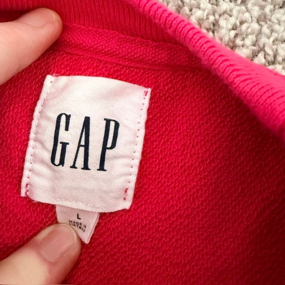 GAP Crew Neck Fleece Sweatshirt V-Notch Neck Detail Muted Watermelon Red Large - Picture 4 of 8